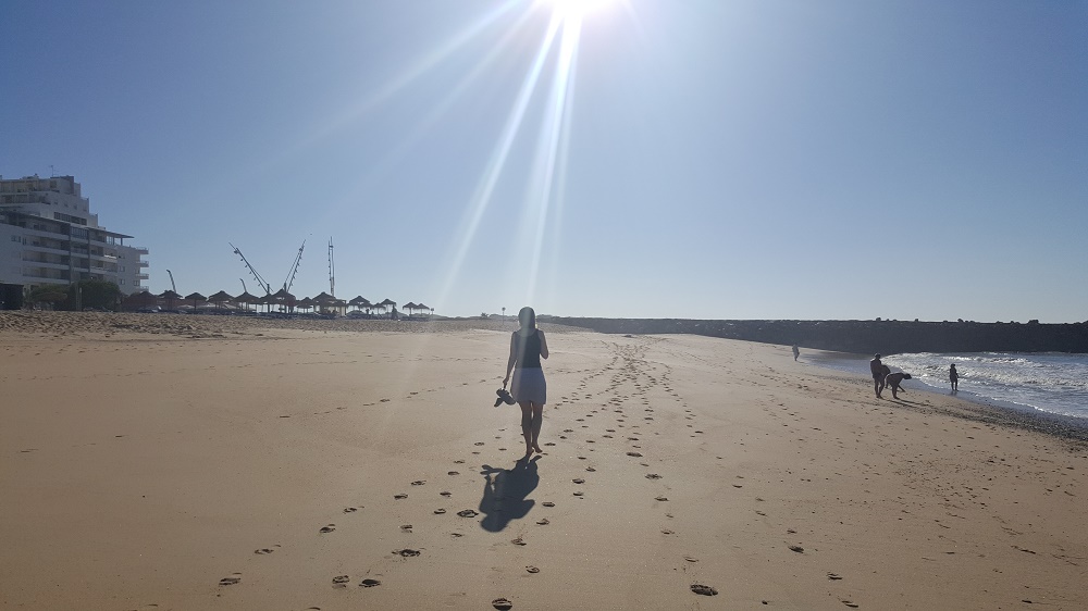 quarteira-beach-walk